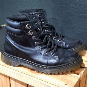 Womens/Unisex Dr. Martens Airsole Boots. Black Leather rugged combat lace up